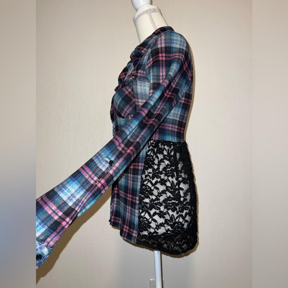 Eye Candy Top - image 3